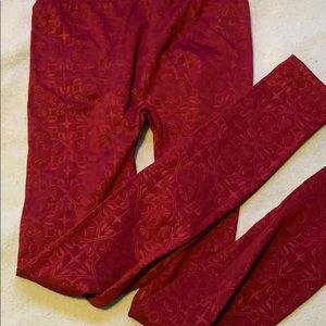 Maroon patterned leggings/tights
